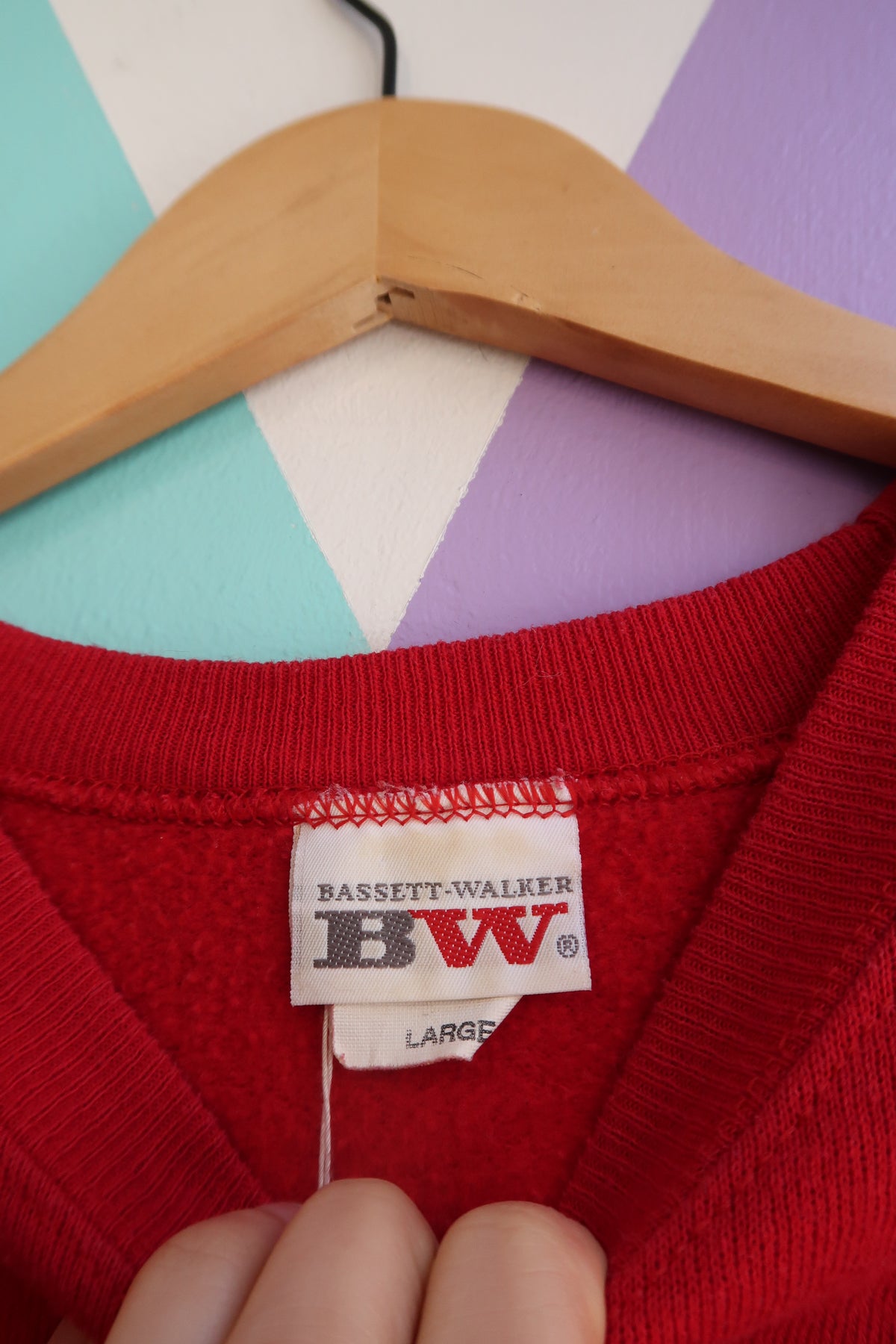Vintage 90s Seasons Greetings Mouse Sweatshirt – Red Graphic Holiday Crewneck