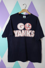 Load image into Gallery viewer, Vintage 1990s Yankees T Shirt
