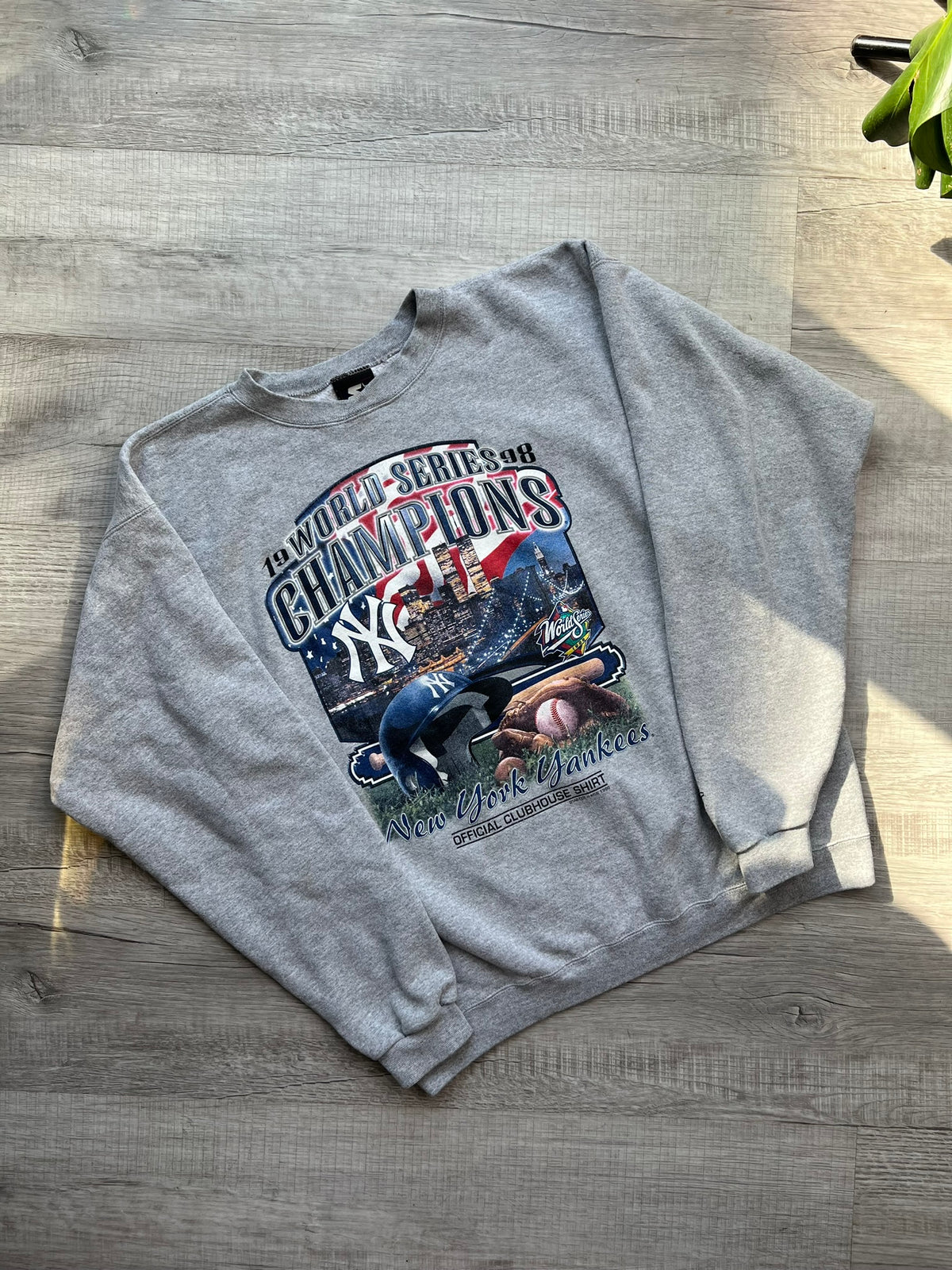 90s Vintage New York Yankees World Series Start Crewneck - Elektra Vintage