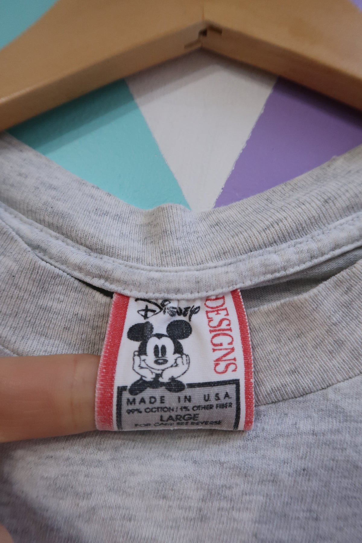 Vintage Epcot Center Minnie Mouse International Flags Graphic T-Shirt - Elektra Vintage