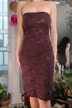 Load image into Gallery viewer, Vintage Burgundy Floral Embellished Tube Dress
