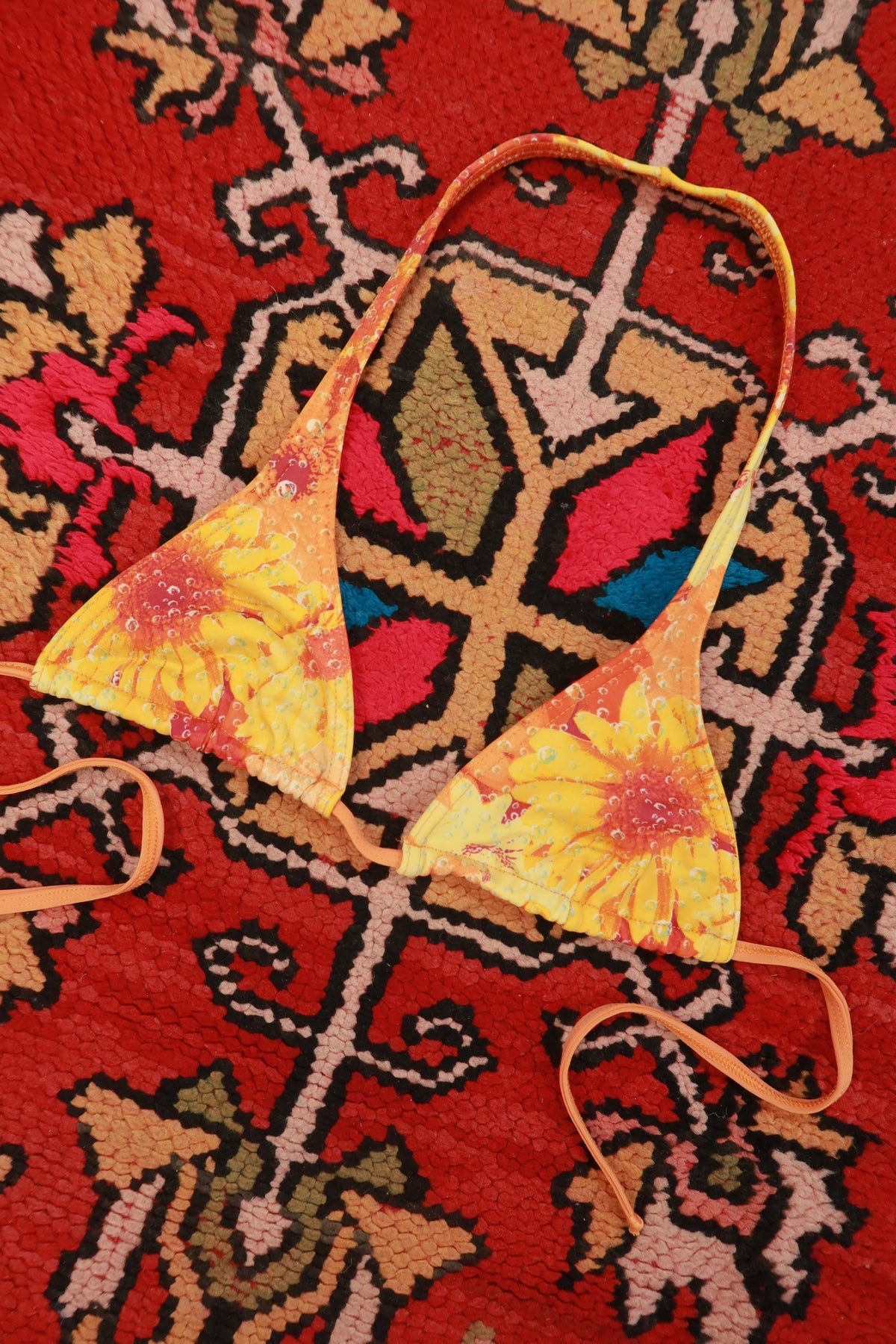 Vintage 2000s Brazilian sunflower print triangle bikini top for women by Elektra Vintage, featuring vibrant floral design.