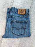 Women's Levi's 550 medium wash straight fit jeans, Elektra Vintage, showing classic denim style and straight leg cut.