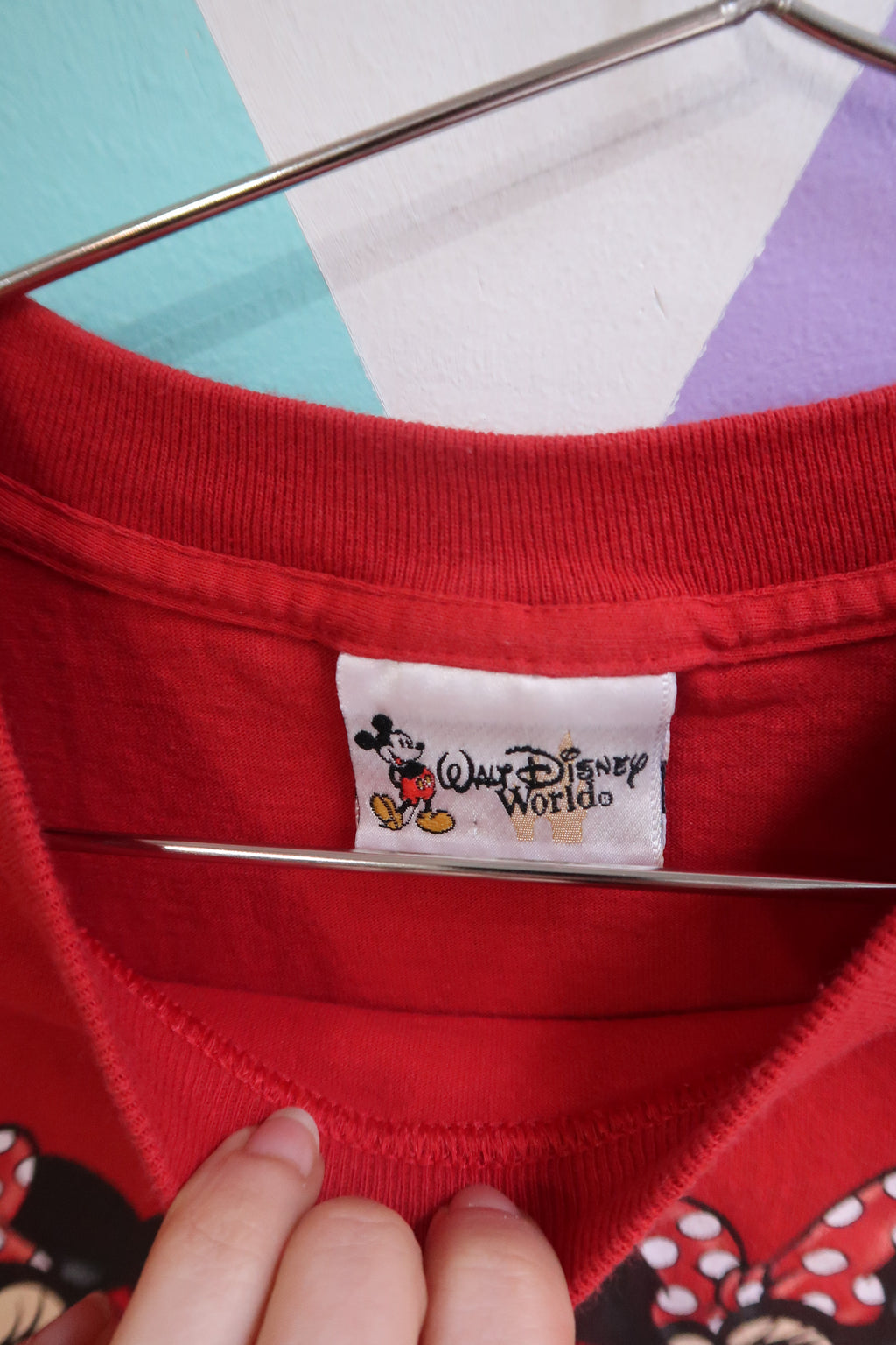 Vintage 90s Minnie Mouse graphic T-shirt by Elektra Vintage, featuring colorful Minnie illustration on soft fabric.