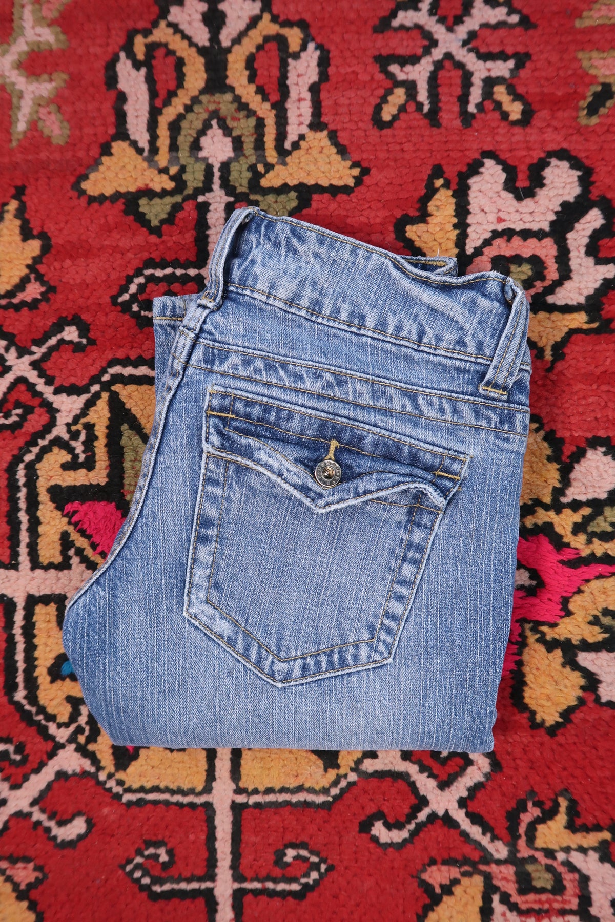 Vintage 2000s Guess Bootcut Jeans - Elektra Vintage
