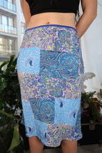 Load image into Gallery viewer, Vintage 2000s Blue Paisley Pattern Midi Skirt
