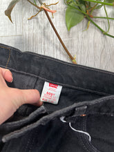 Load image into Gallery viewer, Levi&#39;s 505 Black Denim Straight Fit Jeans
