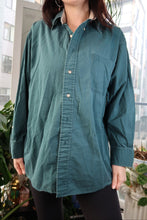 Load image into Gallery viewer, Vintage Midnight Green Button Up
