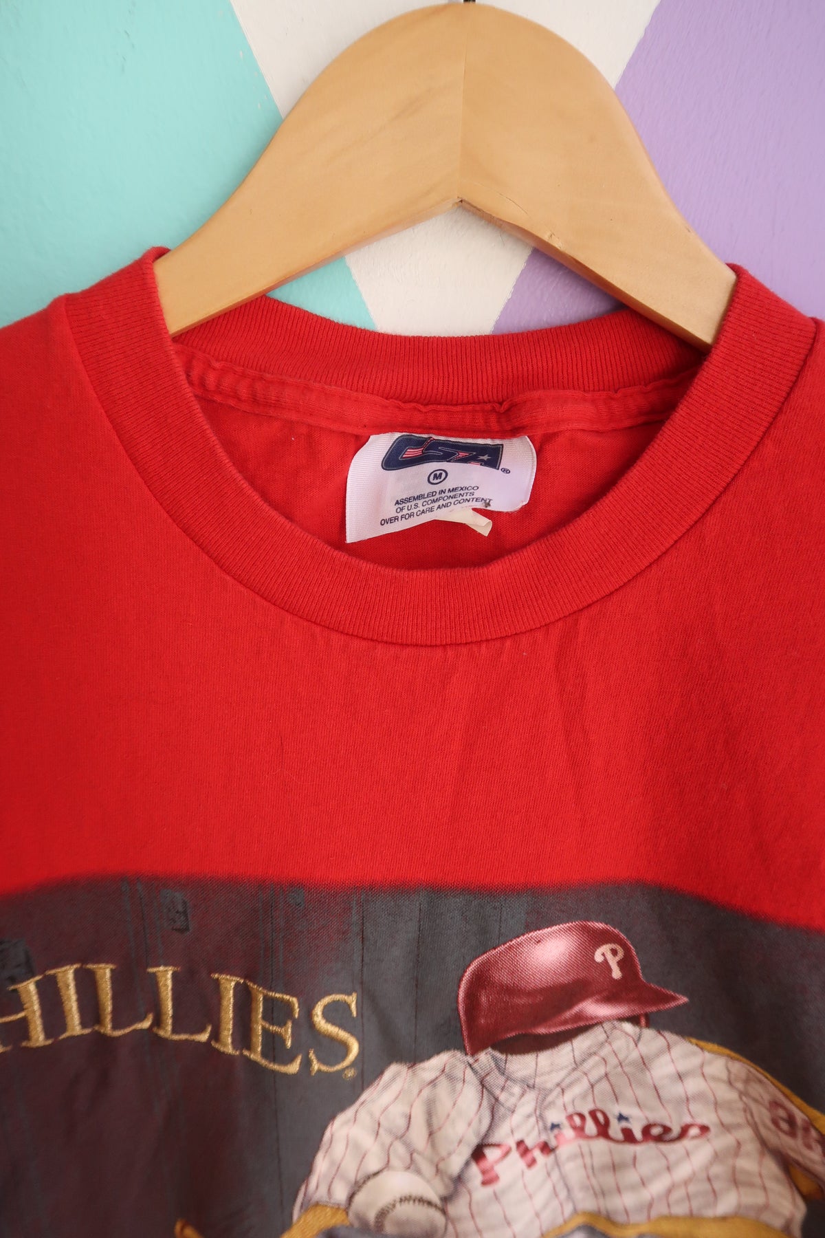 Vintage 1998 Philadelphia Phillies graphic women's red t-shirt by Elektra Vintage, featuring a bold Phillies team logo and design.