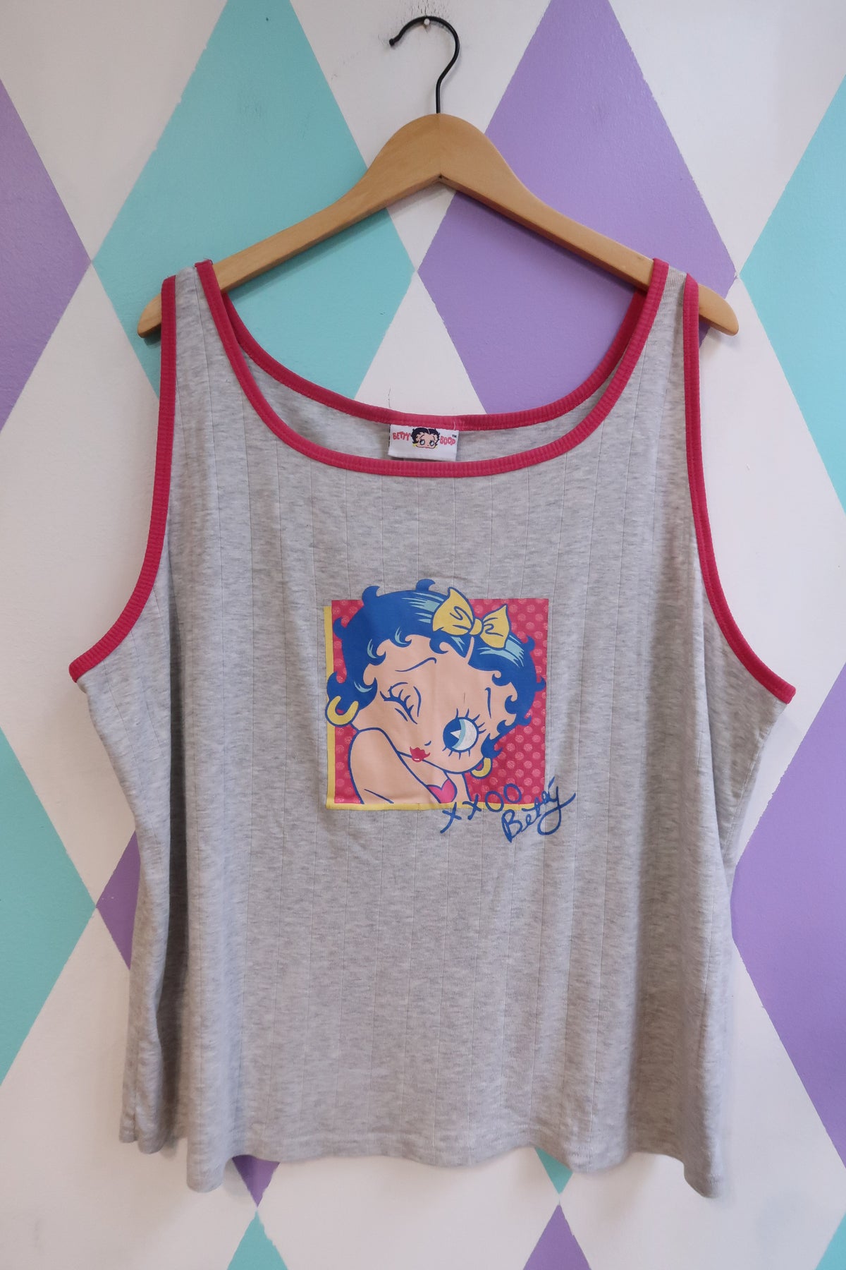 Vintage 2000s Betty Boop Graphic Tank Top