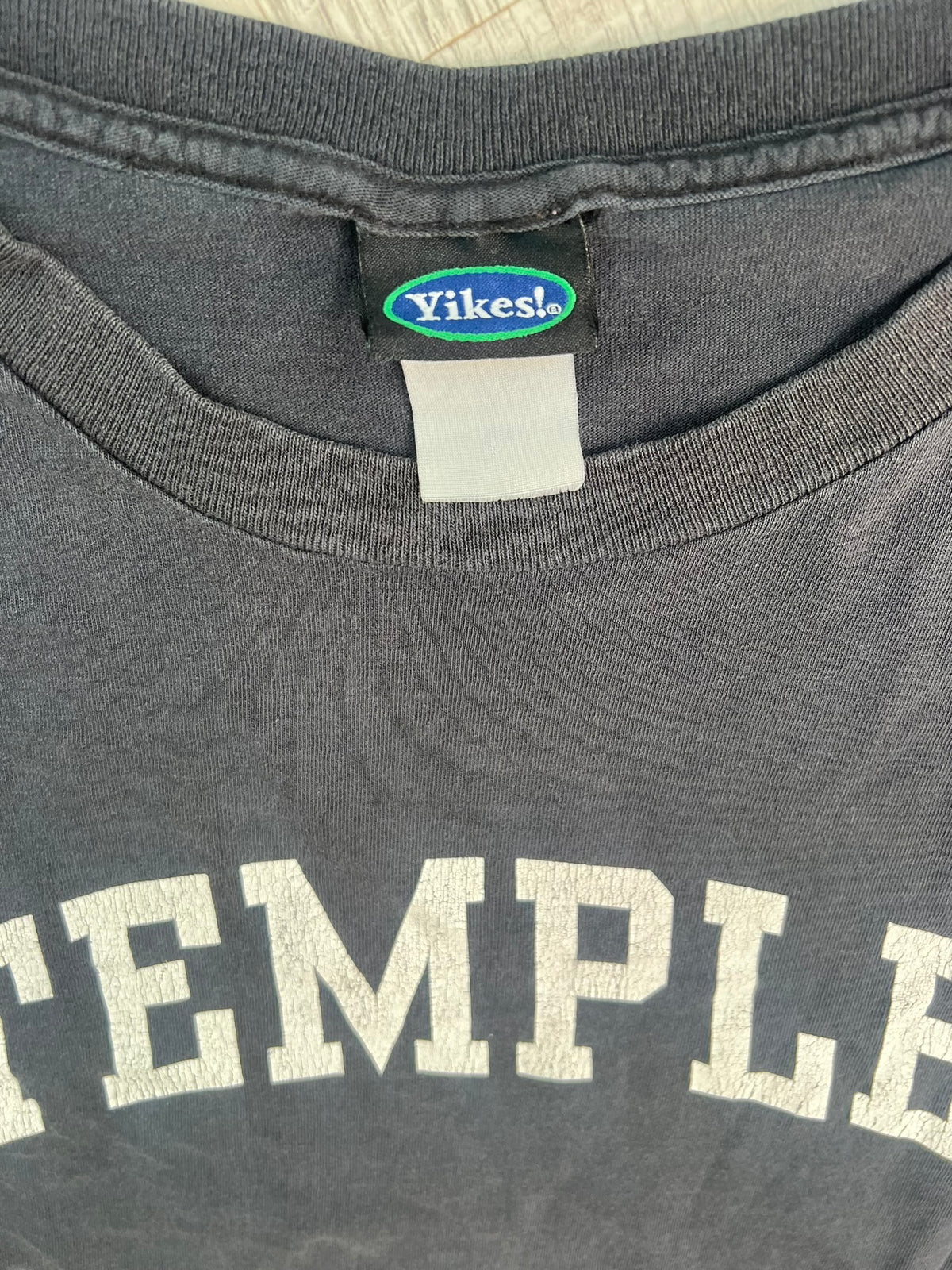 Vintage Temple University graphic T-shirt by Elektra Vintage showing a classic university logo design on cotton fabric.