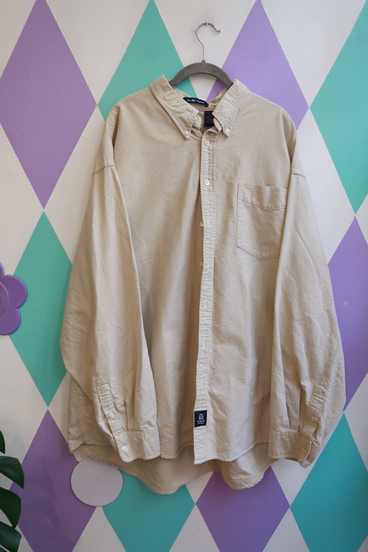 Vintage 90s GAP beige cotton oxford shirt for men, styled like a classic button-up top, size XXL, from Elektra Vintage.