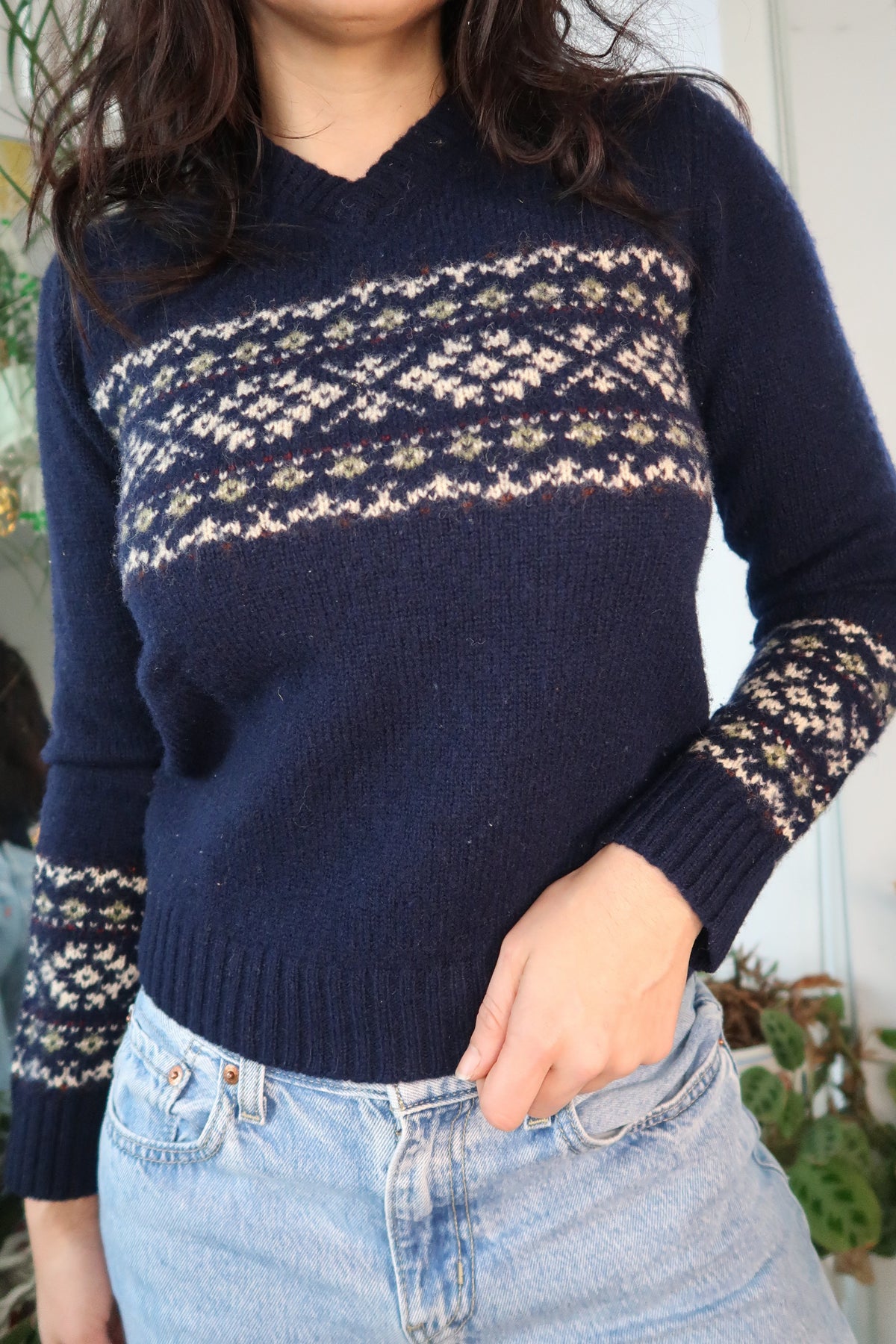 Vintage 2000s Abercrombie Wool Fair Isle V Neck Sweater - Elektra Vintage