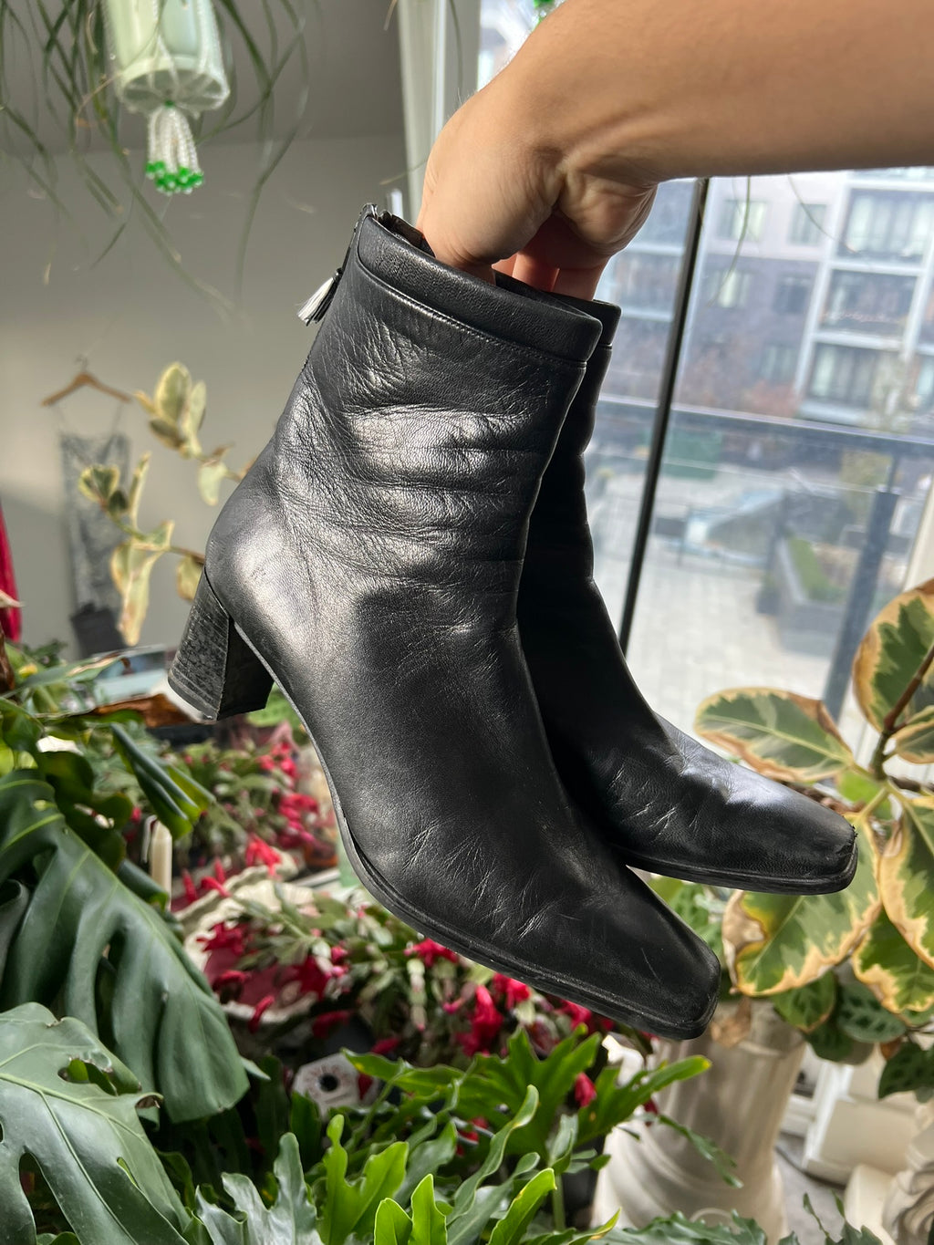 Vintage Stuart Weitzman square toe boots in black leather, stylish and classic footwear by Elektra Vintage.