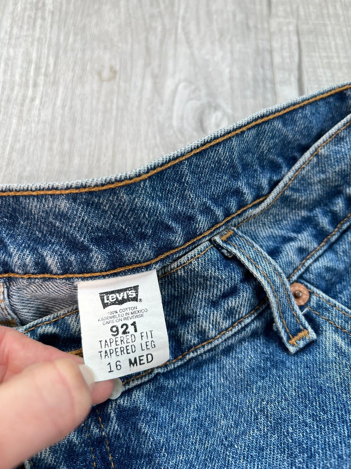 Levi’s 921 Vintage Orange Tab Tapered Fit Tapered Leg Blue Jeans - Elektra Vintage