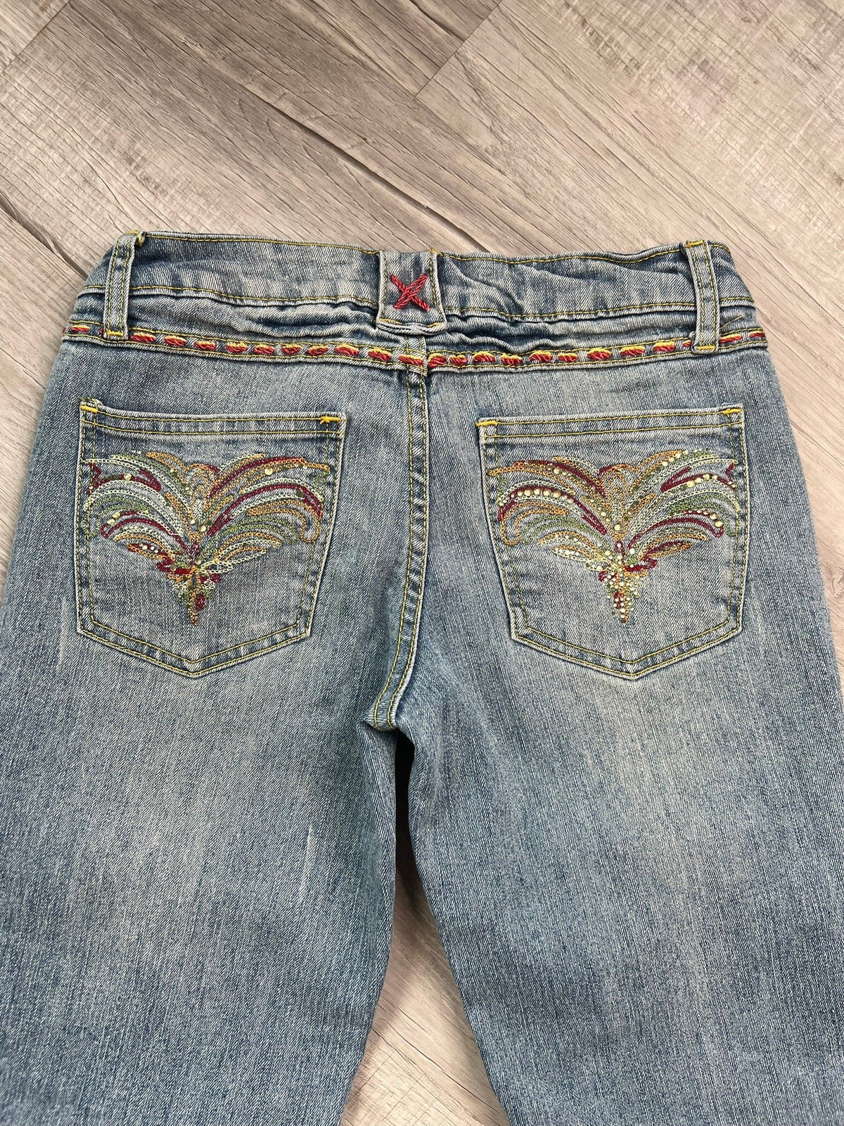 2000s Vintage Light Wash Denim Low Rise Jeans by NoBo - Elektra Vintage