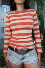 Load image into Gallery viewer, Vintage Y2K GAP Striped Long Sleeve Shirt
