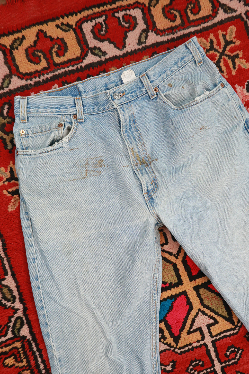 Vintage Levi’s 505 Regular Fit Straight Leg Jeans Made in USA