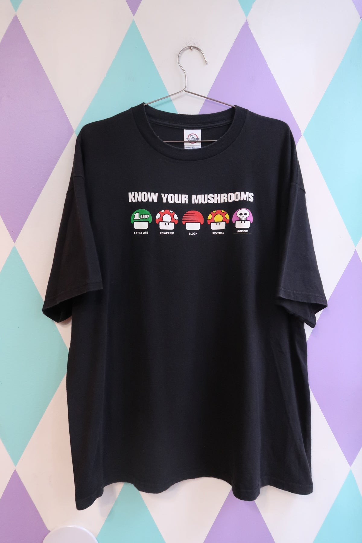 Vintage 2000s Nintendo Super Mario Mushroom Graphic Tee