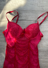 Load image into Gallery viewer, 2000s Victoria&#39;s Secret Red Pink Ruched Negligee Top 36B
