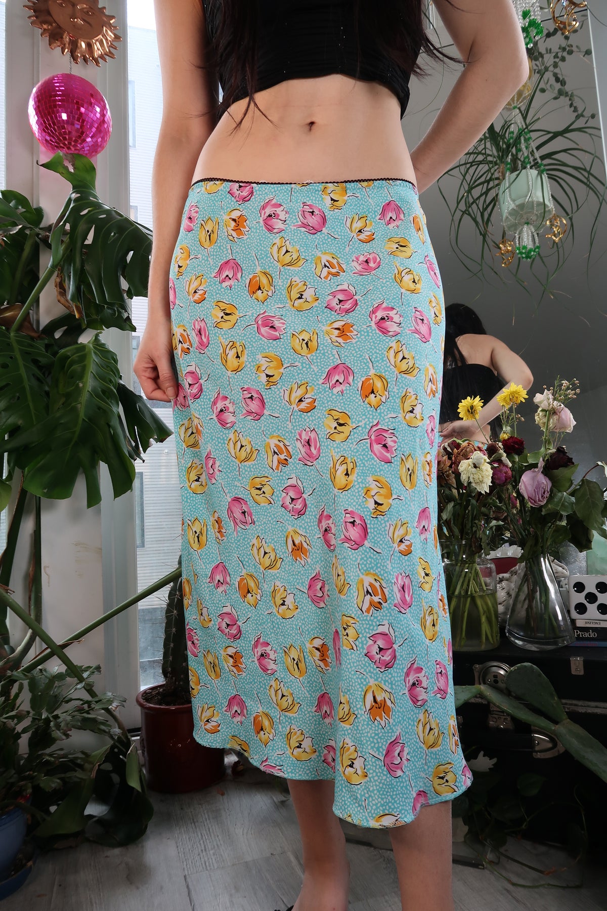 Vintage 2000s Pink and Yellow Roses Midi Skirt - Elektra Vintage
