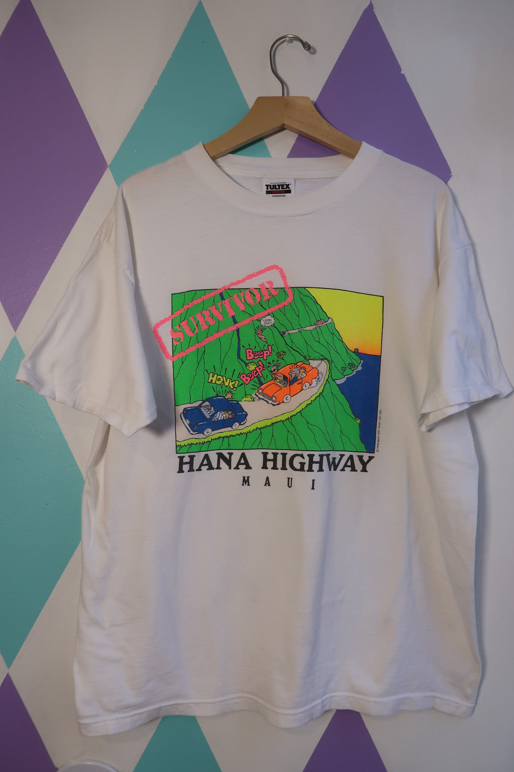 Vintage Hanna Highway neon graphic t-shirt by Elektra Vintage featuring vibrant highway design on soft cotton fabric.
