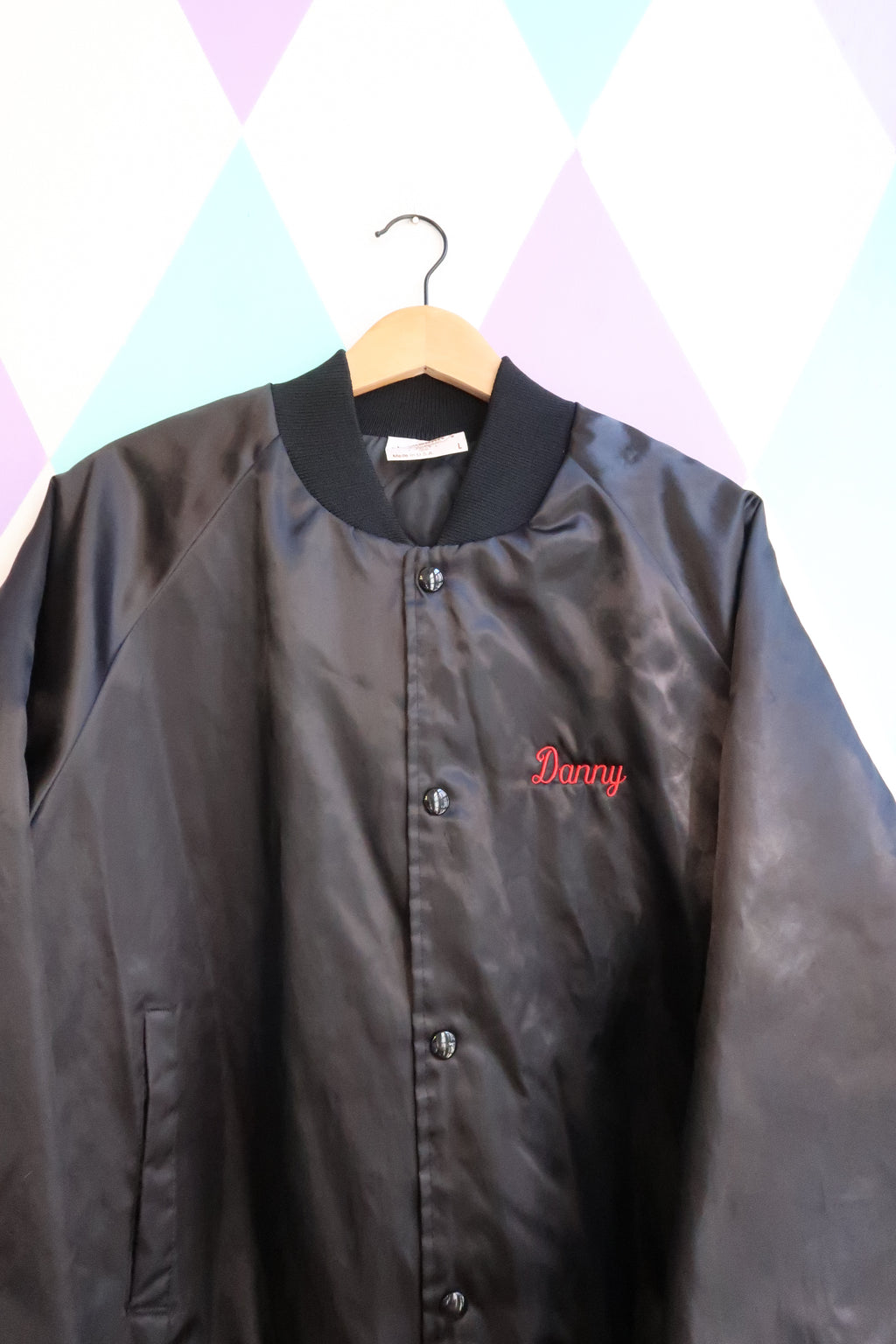 Elektra Vintage Vintage Club 66 Bar & Grill satin bomber jacket with ribbed cuffs and collar, navy blue with embroidered logo.