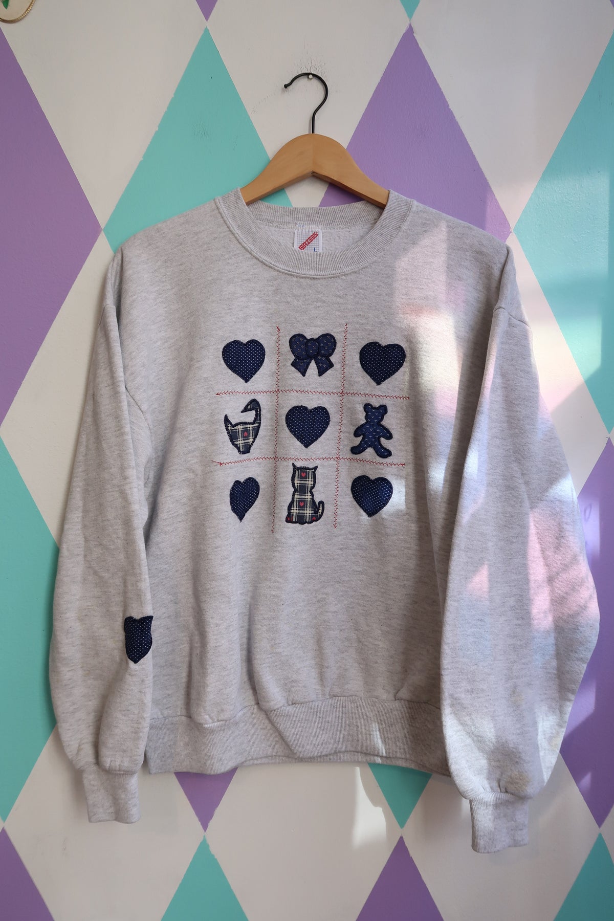 Vintage 1990s Appliqué Sweatshirt - Elektra Vintage