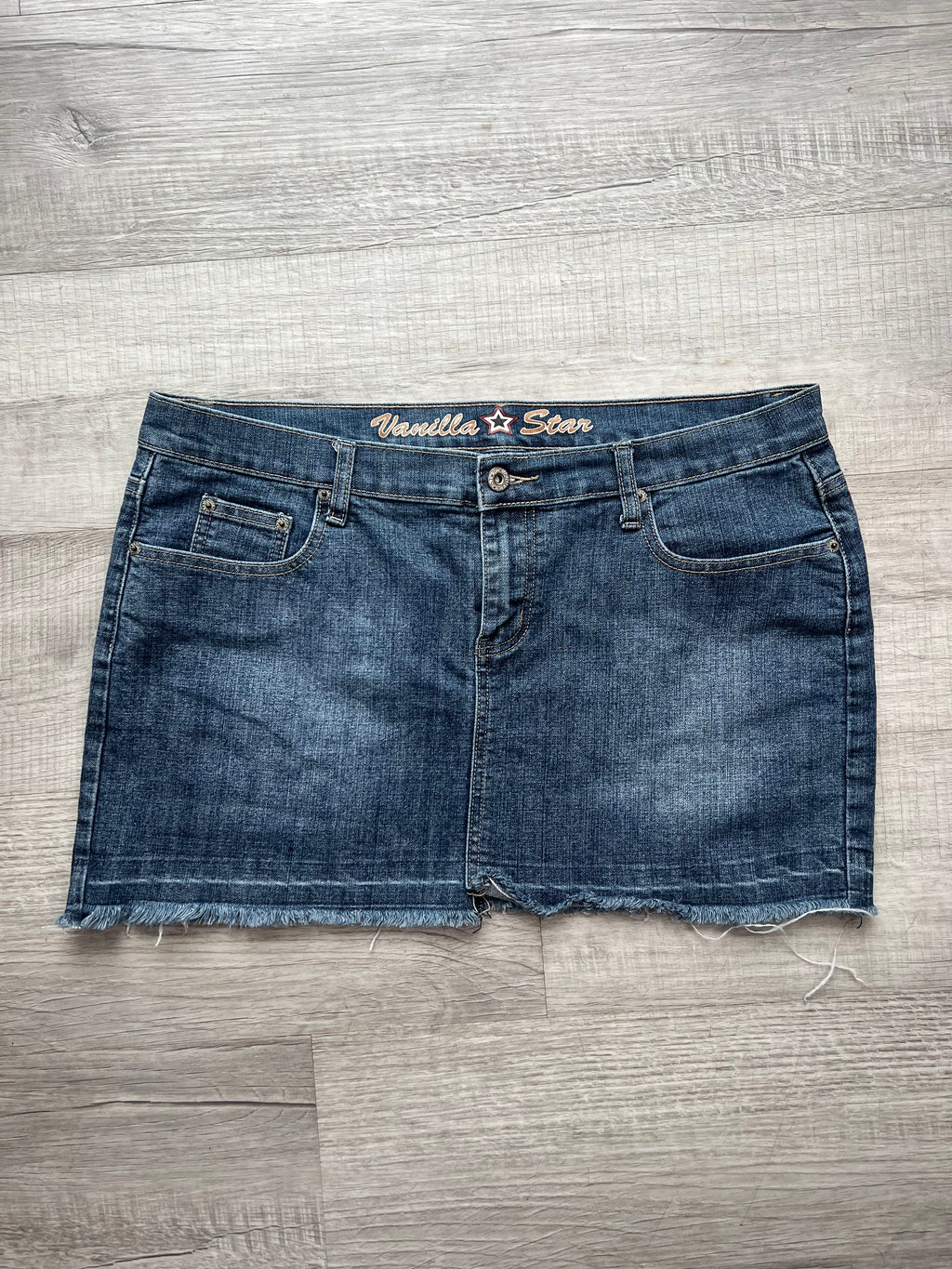 2000s Vintage Denim Mini Skirt with Leopard Print Accents - Elektra Vintage
