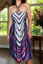 Load image into Gallery viewer, Vintage Y2K purple abstract strapless smocked midi dress by Elektra Vintage, featuring a fitted bodice and flowing skirt.
