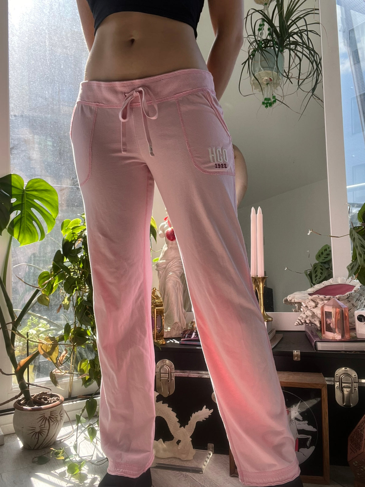 Elektra Vintage pink women's sweatpants inspired by 2000s Hollister Co. with a relaxed fit and casual style.
