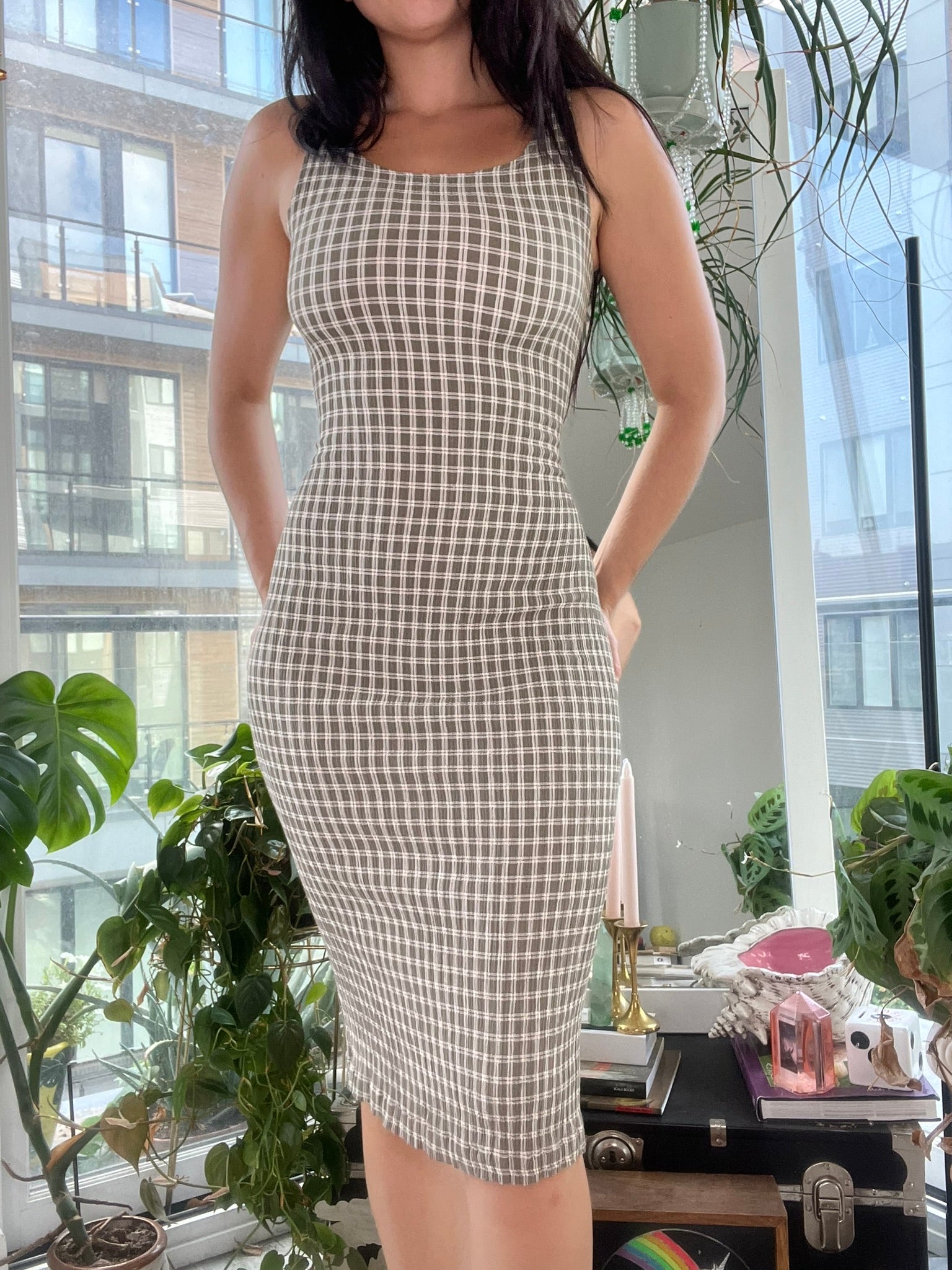 90s gingham dress Vintage Green and White Midi – Elektra Vintage plus thoughtful side pockets Size:44DD ✨squad day ✨ 90s status_Core_GLOBAL