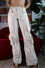 Load image into Gallery viewer, Vintage 2000s White Cargo Pants
