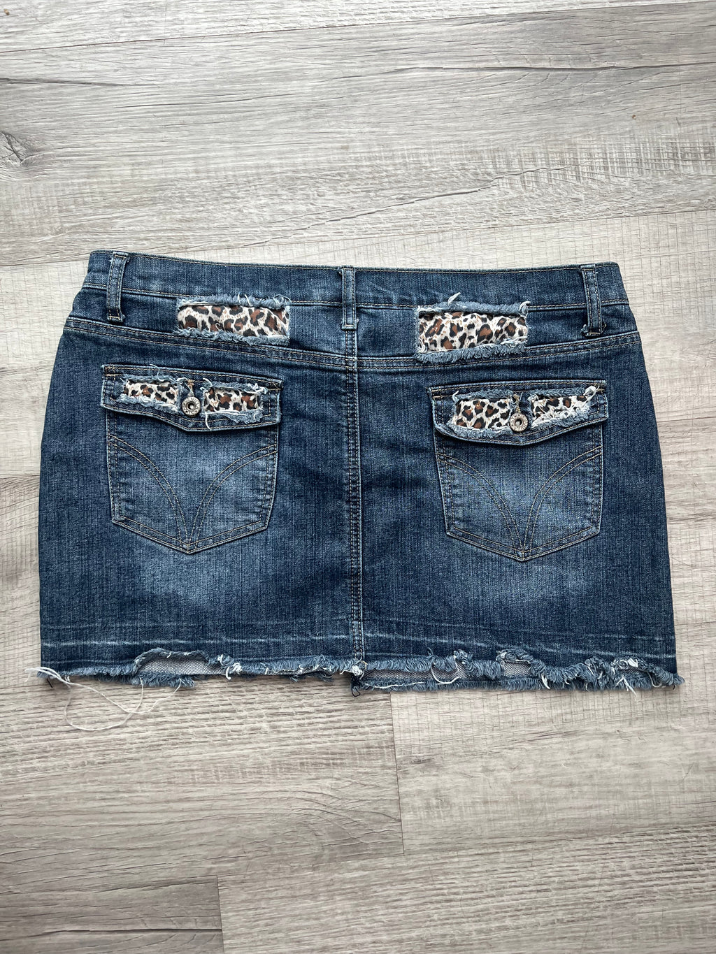 2000s Vintage Denim Mini Skirt with Leopard Print Accents - Elektra Vintage