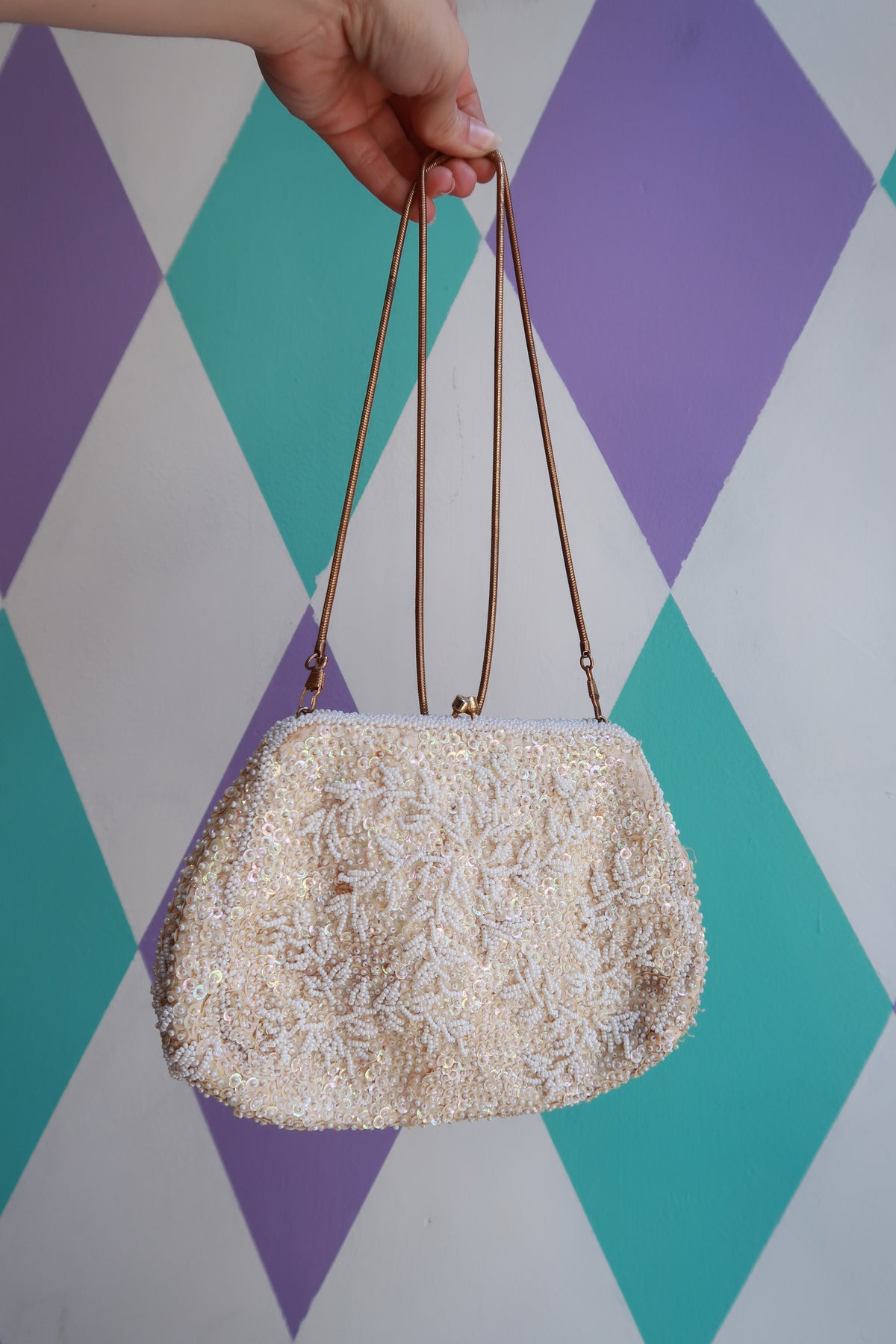 Ivory iridescent vintage beaded sequin evening bag with gold chain strap, elegant bridal clutch by Elektra Vintage.