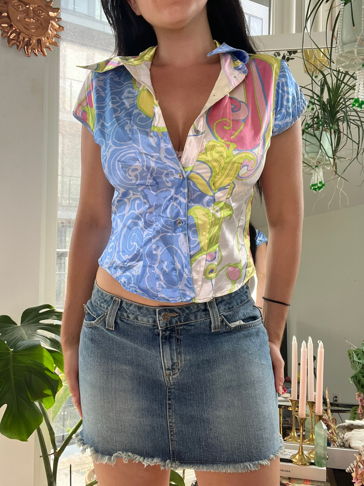 Vintage 2000s abstract button-up blouse by Jane Doe Collection for women, featuring colorful pattern and classic collar.