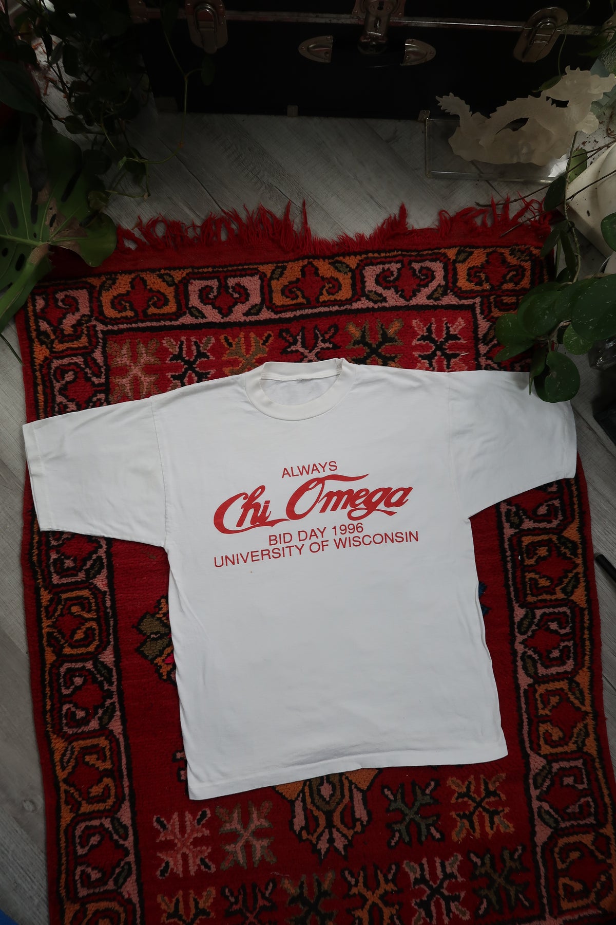 96 Always Chi Omega University of Washington T shirt - Elektra Vintage