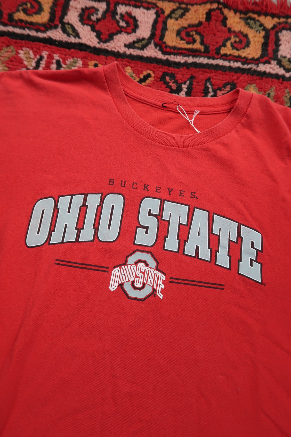 Elektra Vintage Ohio State University graphic T-shirt featuring university logo and bold design on soft cotton fabric.