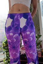 Load image into Gallery viewer, Vintage 2000s Purple Floral Low-Rise Floral Flared Pants – Vivid Purple Statement Trousers
