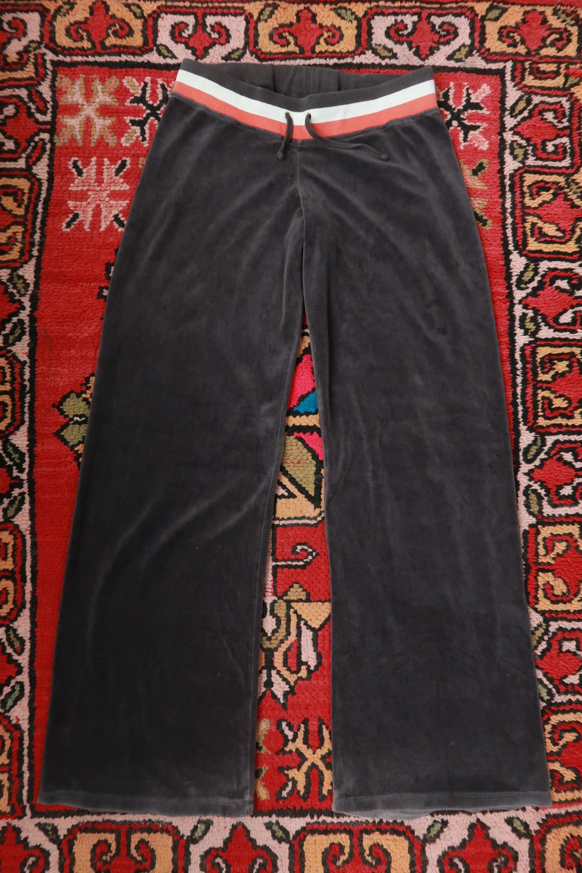 Vintage Juicy Couture brown velour wide leg lounge pants by Elektra Vintage, showing soft fabric and relaxed fit.