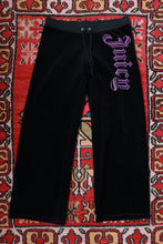Load image into Gallery viewer, Vintage Y2K Black Juicy Couture Velour Cropped Lounge Pants
