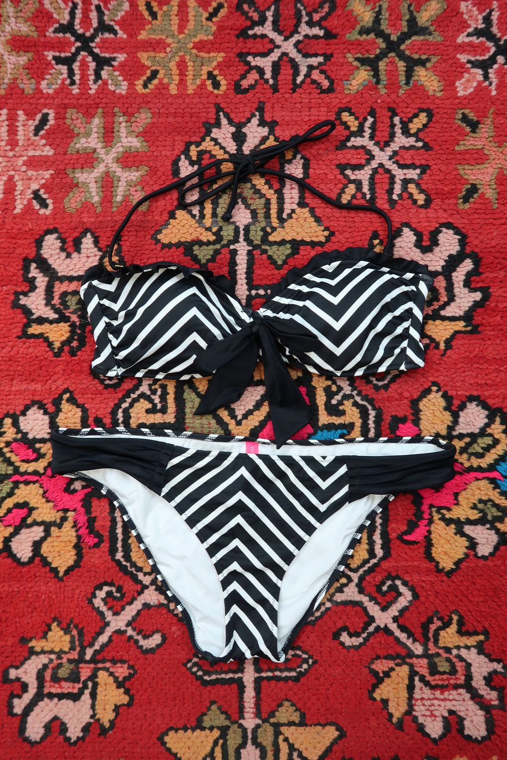 Vintage 2000s Victoria’s Secret Chevron Bikini Set – Black & White Retro Swim - Elektra Vintage