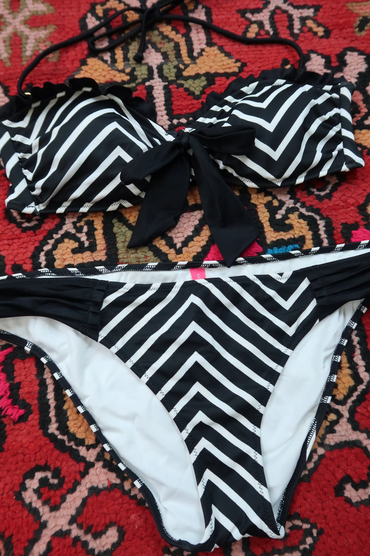 Vintage 2000s Victoria’s Secret Chevron Bikini Set – Black & White Retro Swim - Elektra Vintage