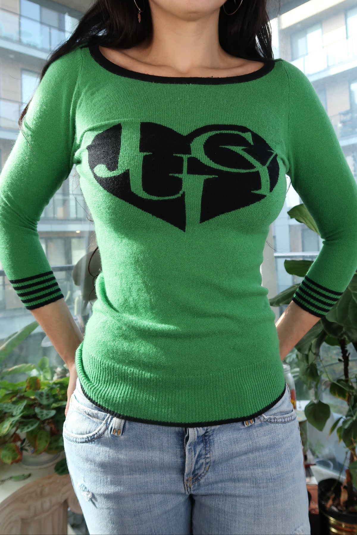 Vintage 2000s Juicy Couture Green Logo Knit Sweater – Y2K Stretch Wool Cashmere Blend Top - Elektra Vintage