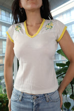 Load image into Gallery viewer, Vintage 70s Embroidered Floral Tee

