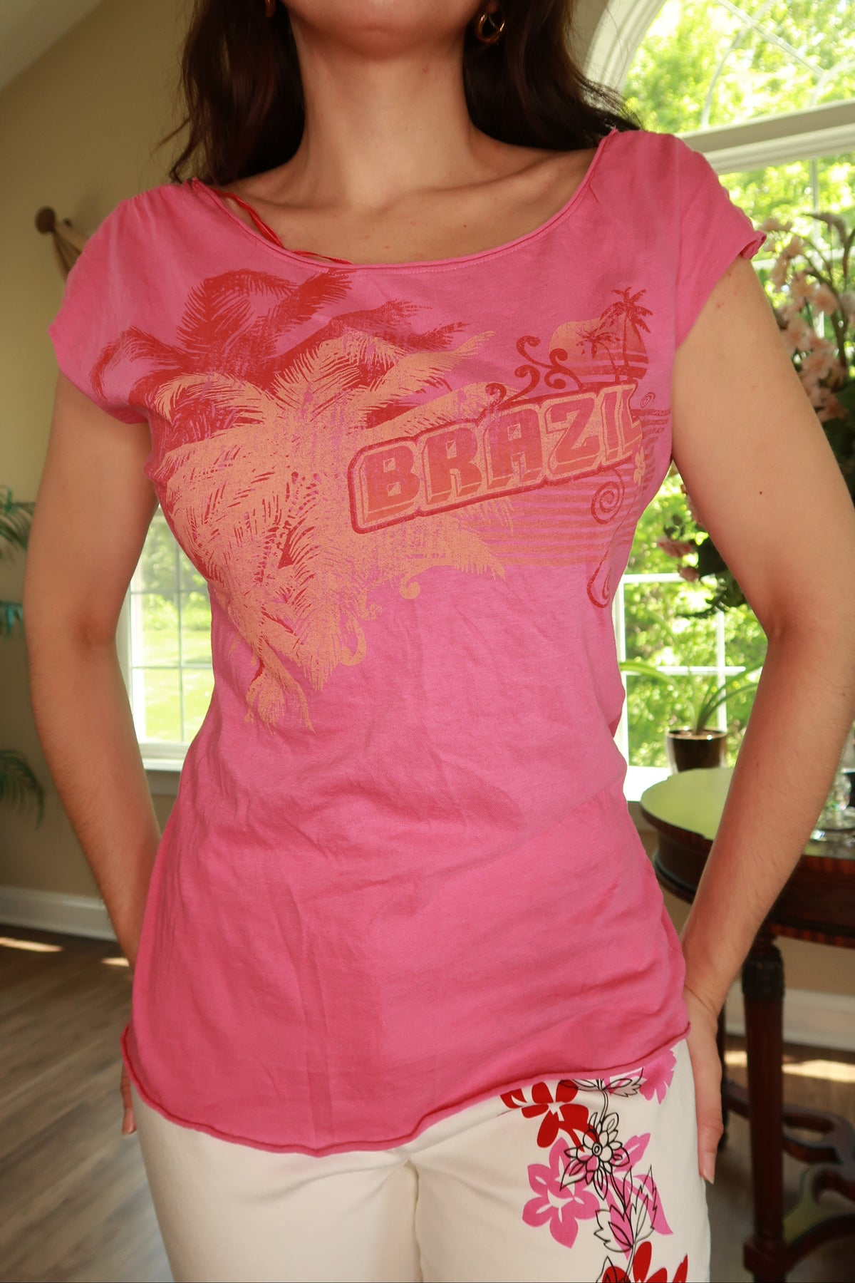 Vintage Guess pink Brazil graphic open-back women's top by Elektra Vintage, featuring vibrant print and stylish design.