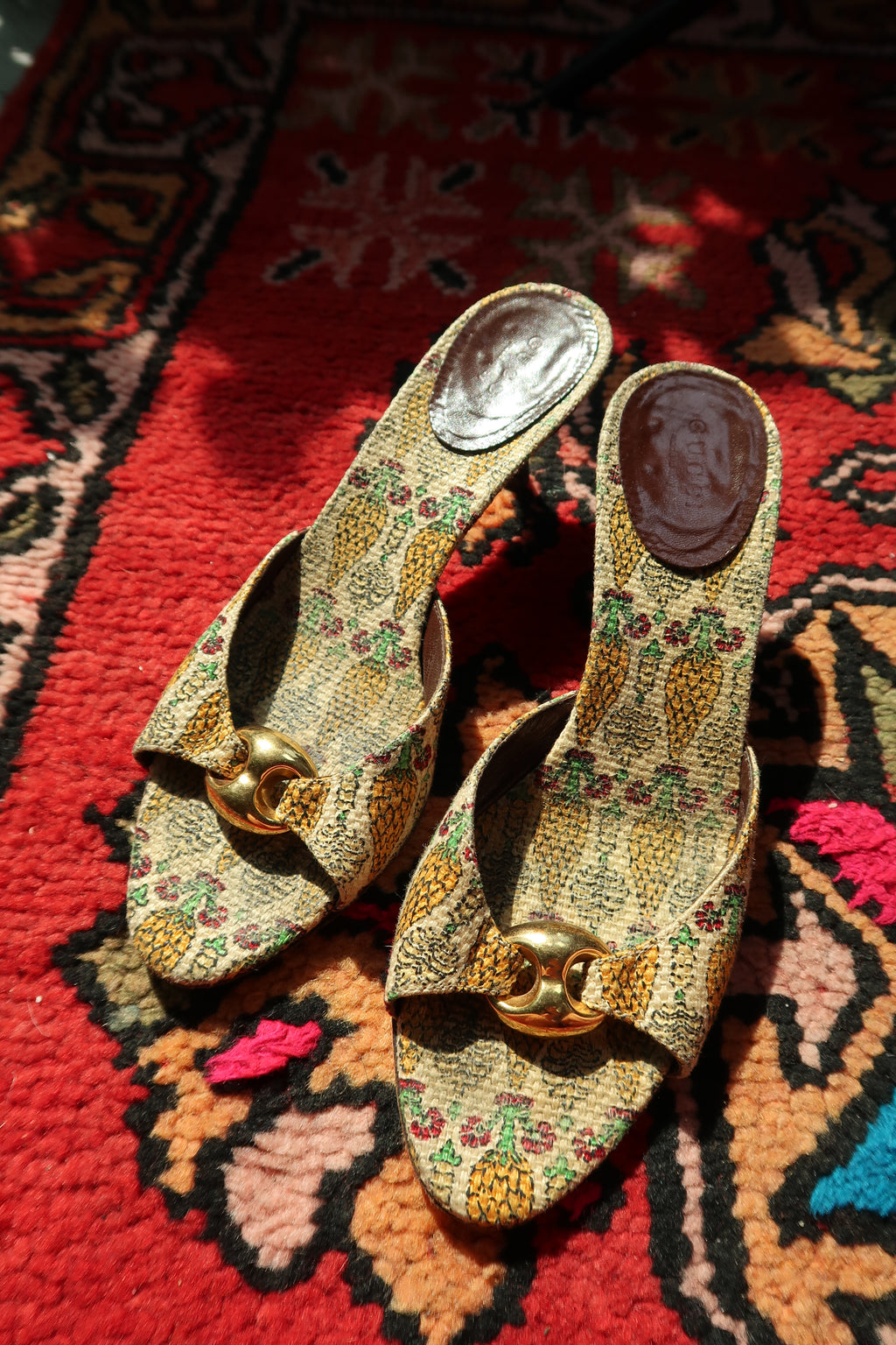 Gucci Pigna Pineapple Print Canvas Mules - Elektra Vintage
