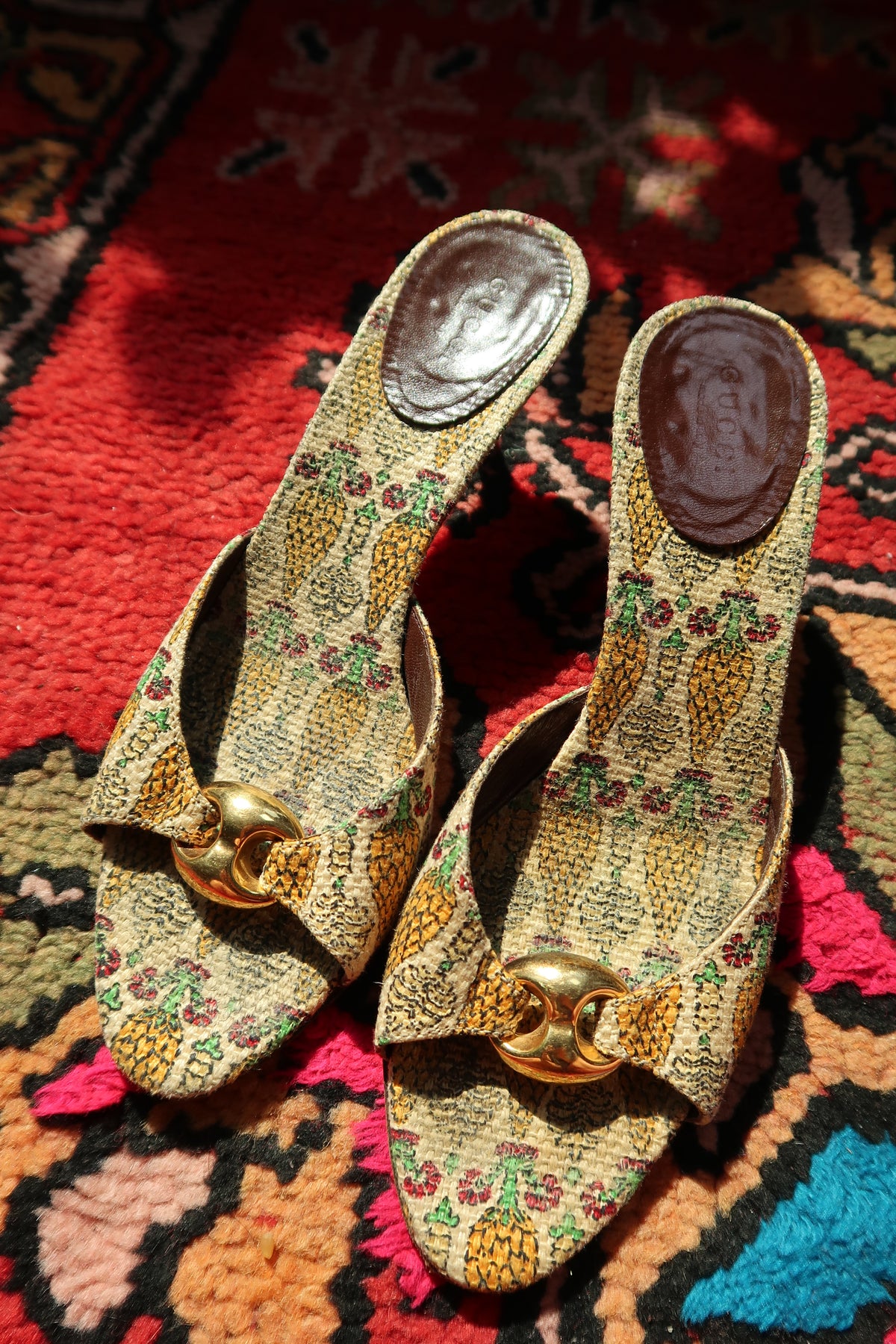 Gucci Pigna Pineapple Print Canvas Mules - Elektra Vintage