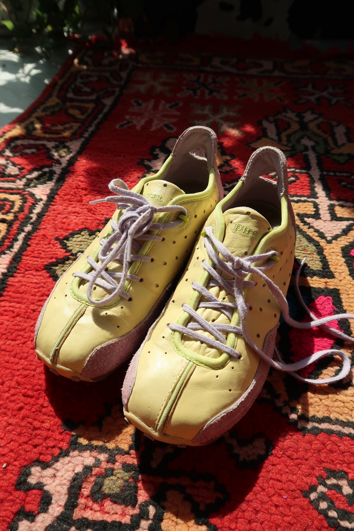 Diesel Arras Sneakers – Vintage Y2K Yellow & Lilac Suede Trainers