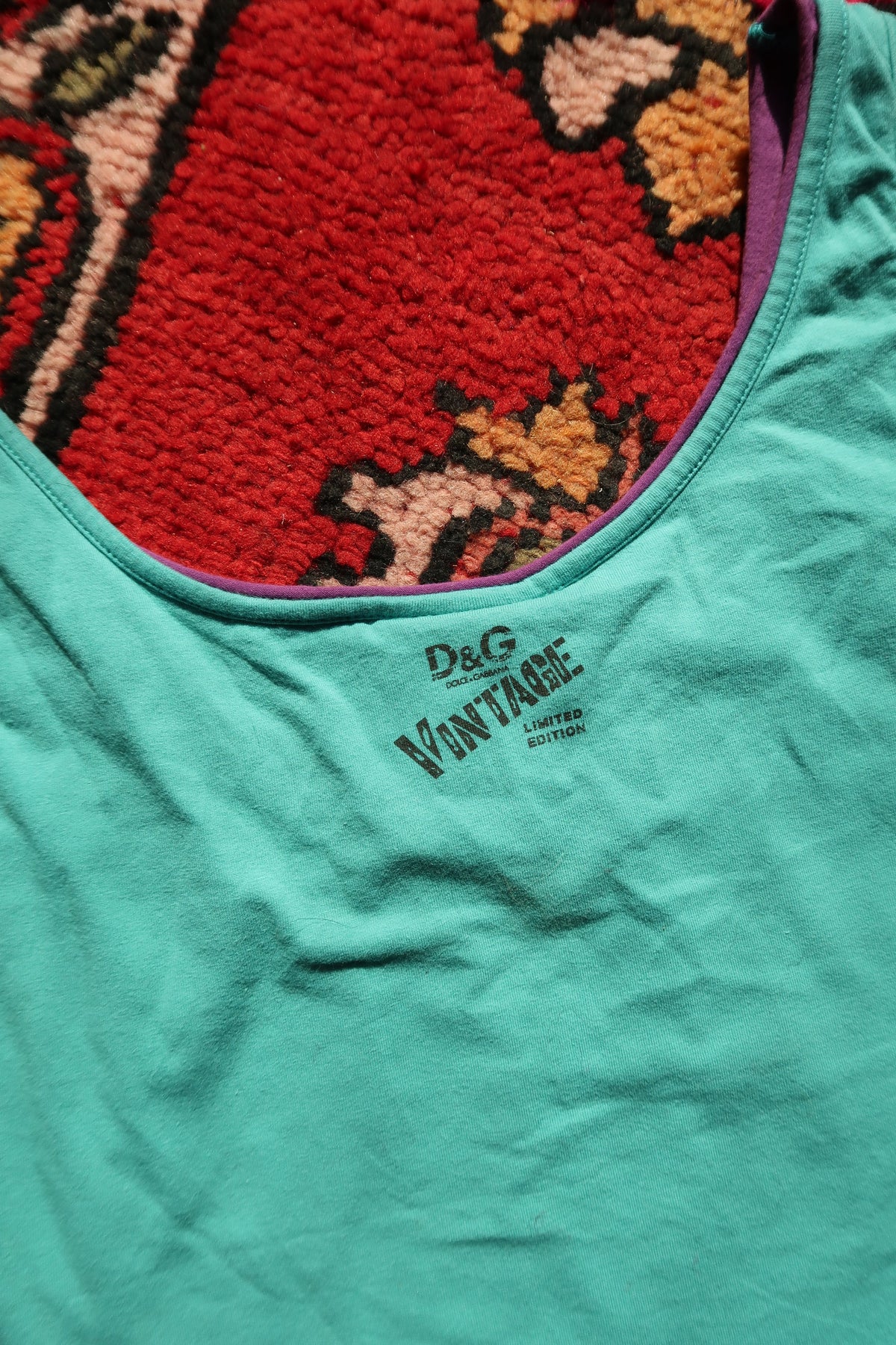 NWT Vintage Y2k Dolce & Gabbana Graphic Tank Top – “New Face” Y2K Slogan Tee - Elektra Vintage